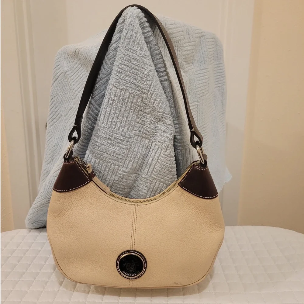 VTG Dooney & Bourke All Weather Pebbled Leather Cream Brown Hobo Shoulder Bag